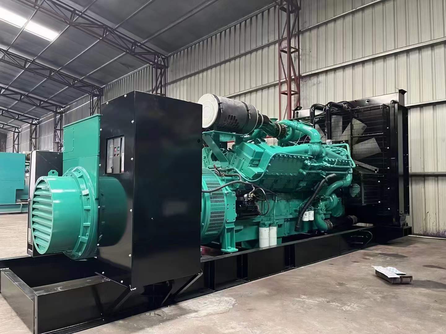 清水如何降低 800kW 柴油发电机输出电流的波动？