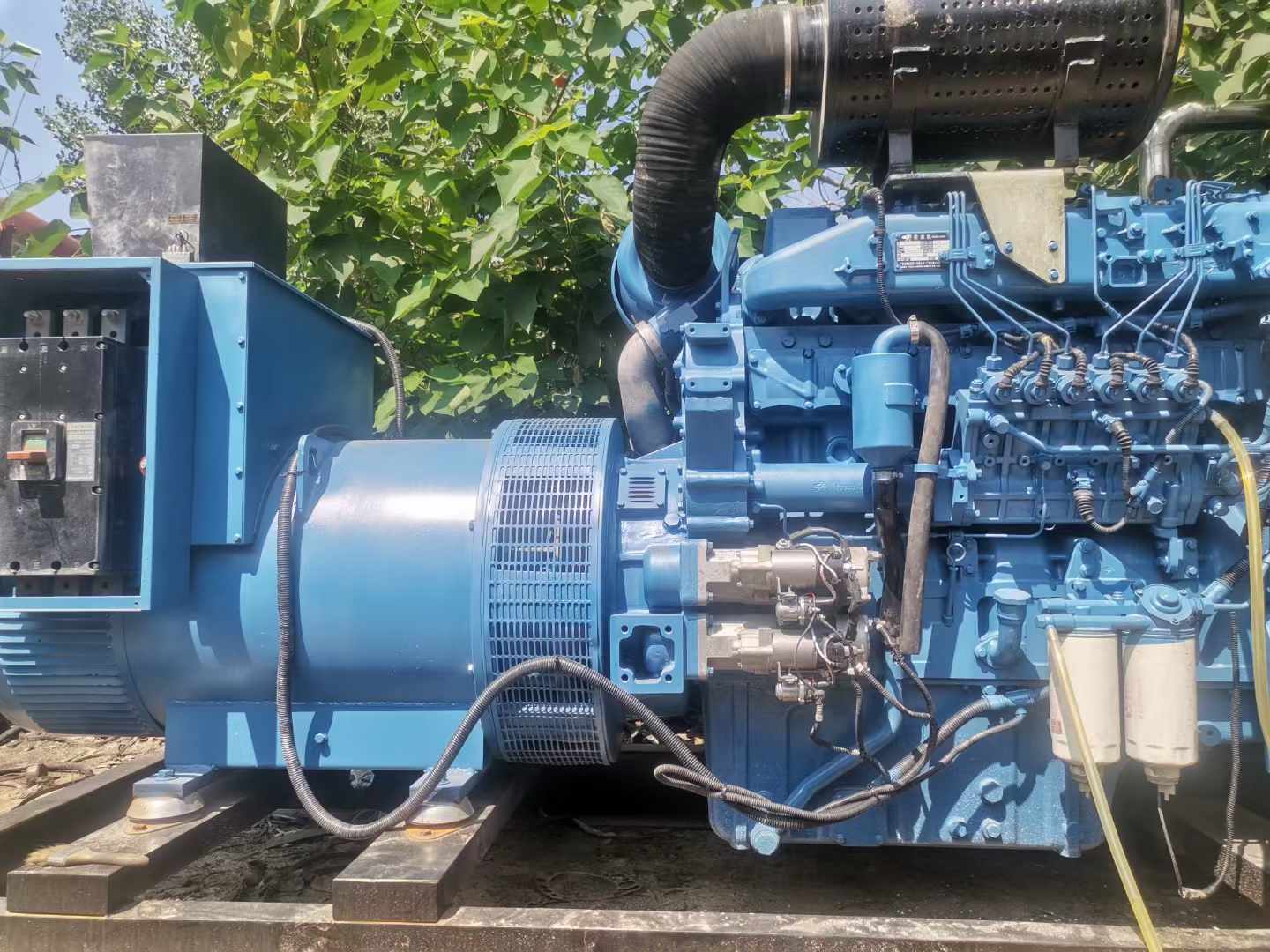 清水详细说明降低 800kW 柴油发电机输出电流波动的方法